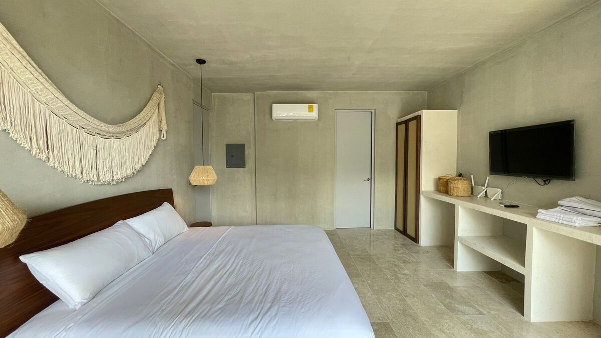 7 of 22: Recamara principal