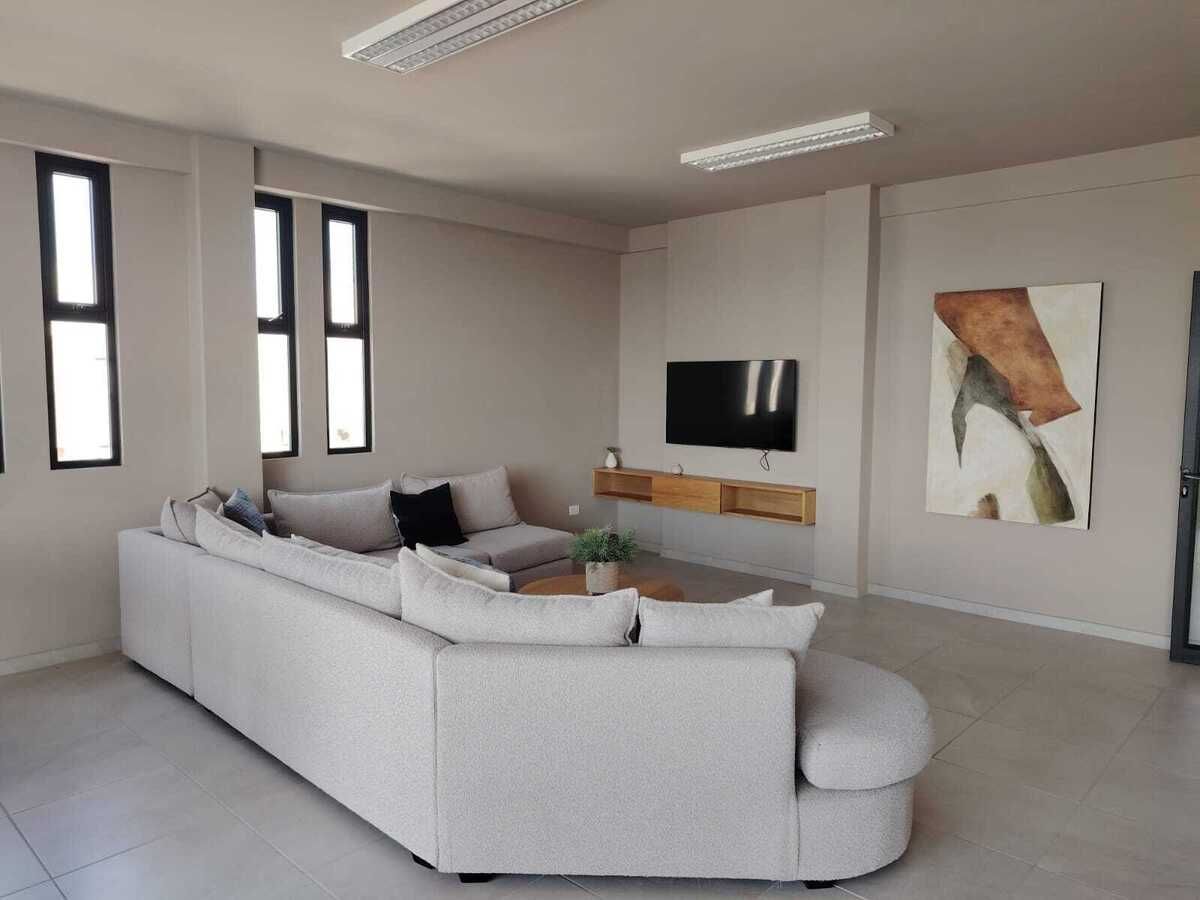 18 of 22: Sala de lectura o descanso