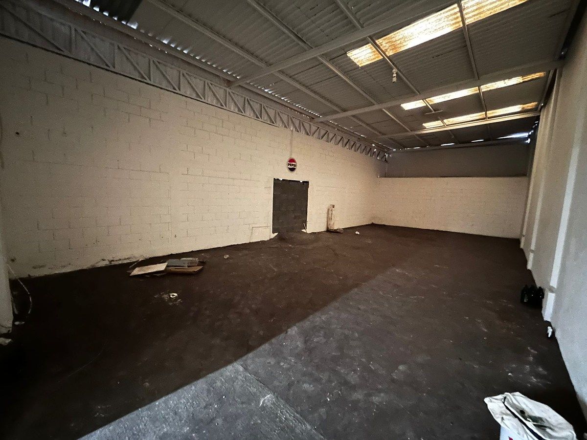 9 de 11: BODEGA SECUNDARIA