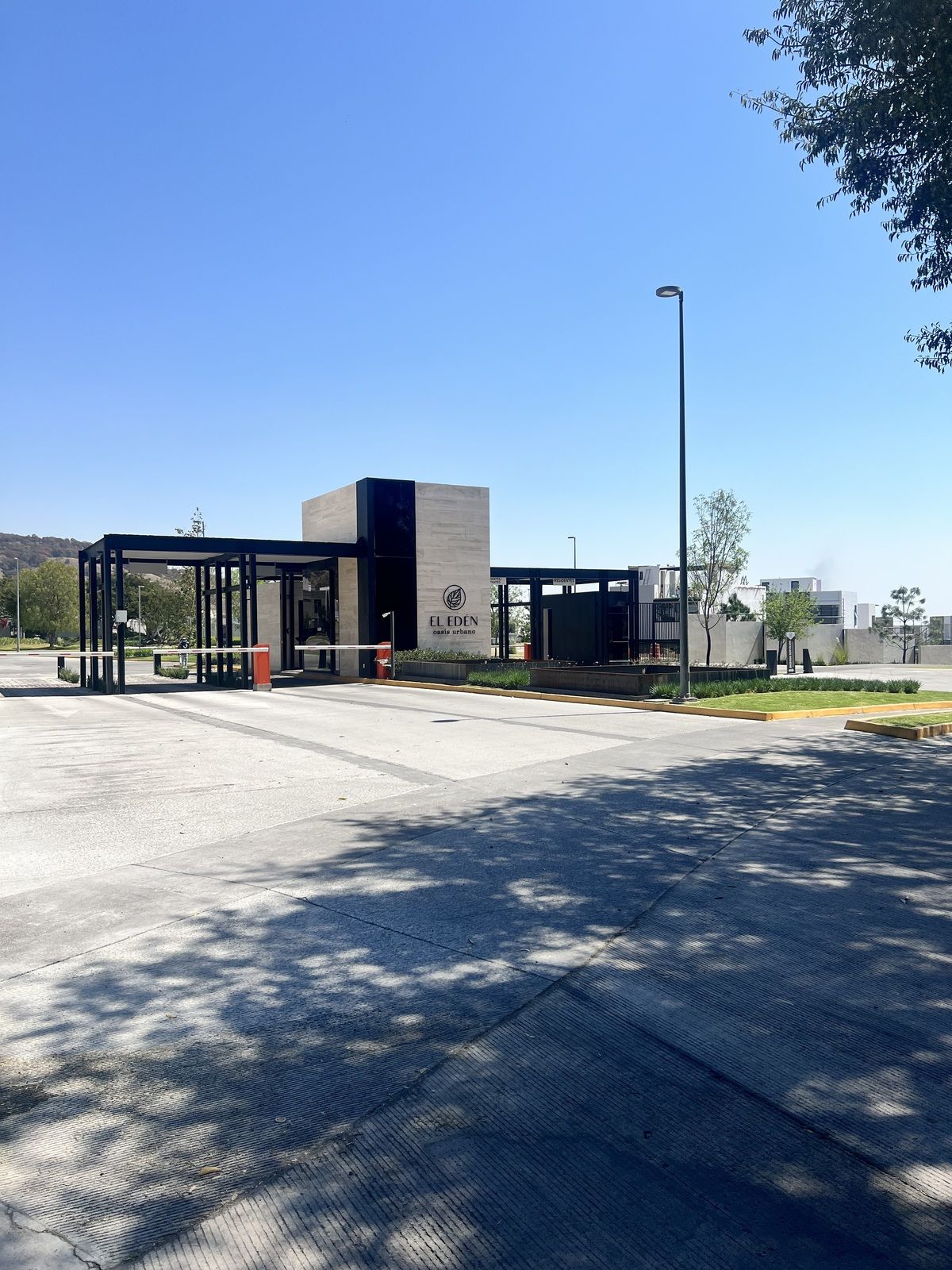 TERRENO À VENDA NO EDÉN RESIDENCIAL TOTALMENTE NOVO, foto 1 de 9