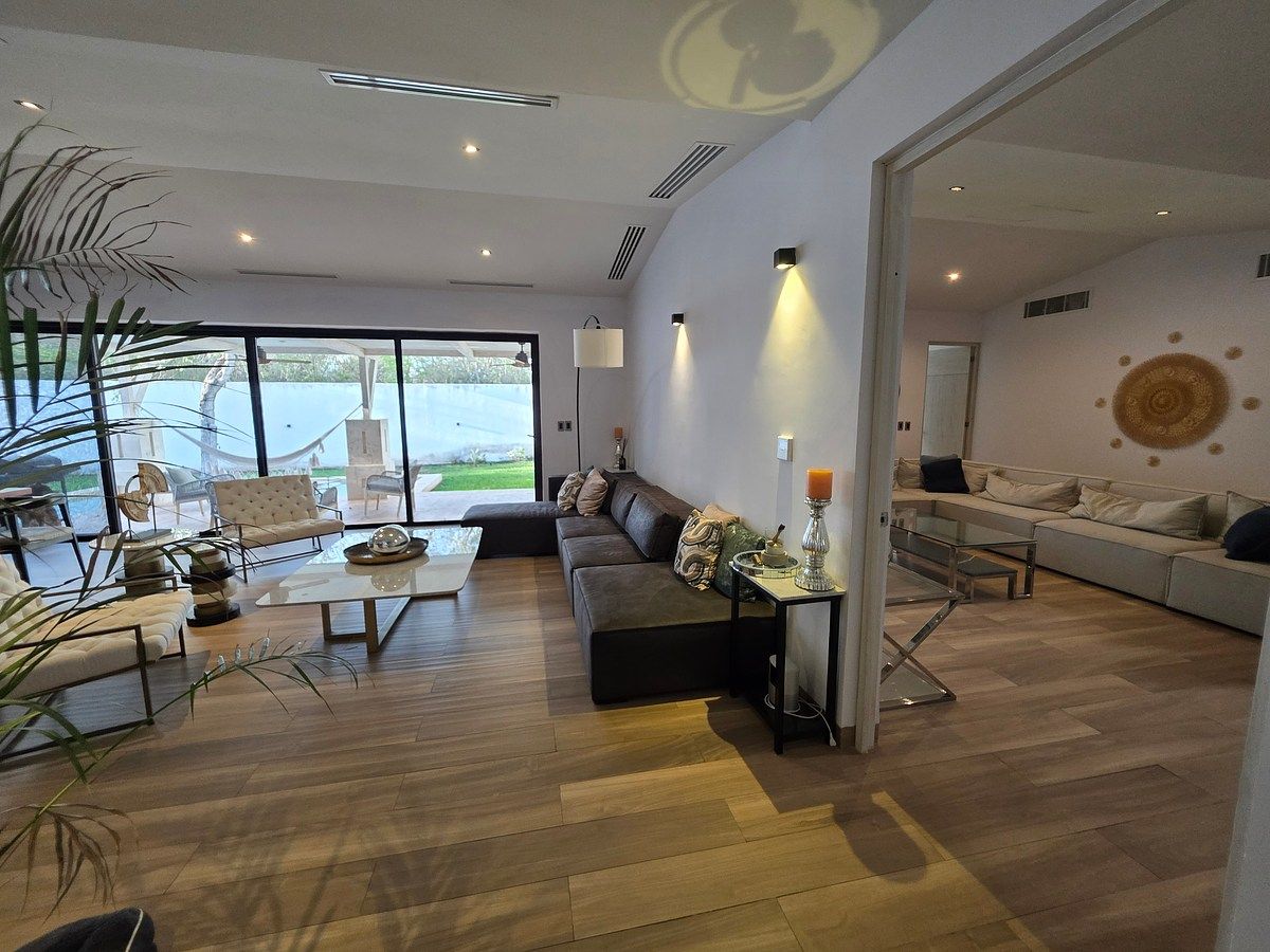 House in Yucatán Country Club, Mérida, photo 34 of 46