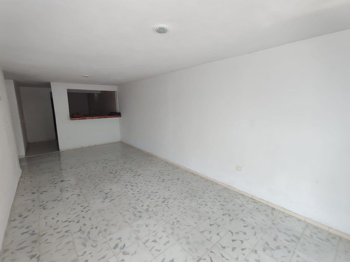 2 de 18: sala comedor