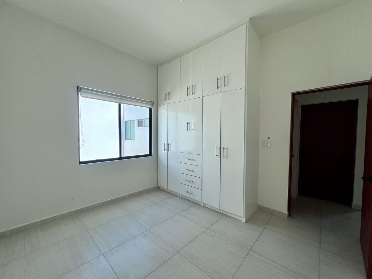 15 de 26: Closet recamara secundaria