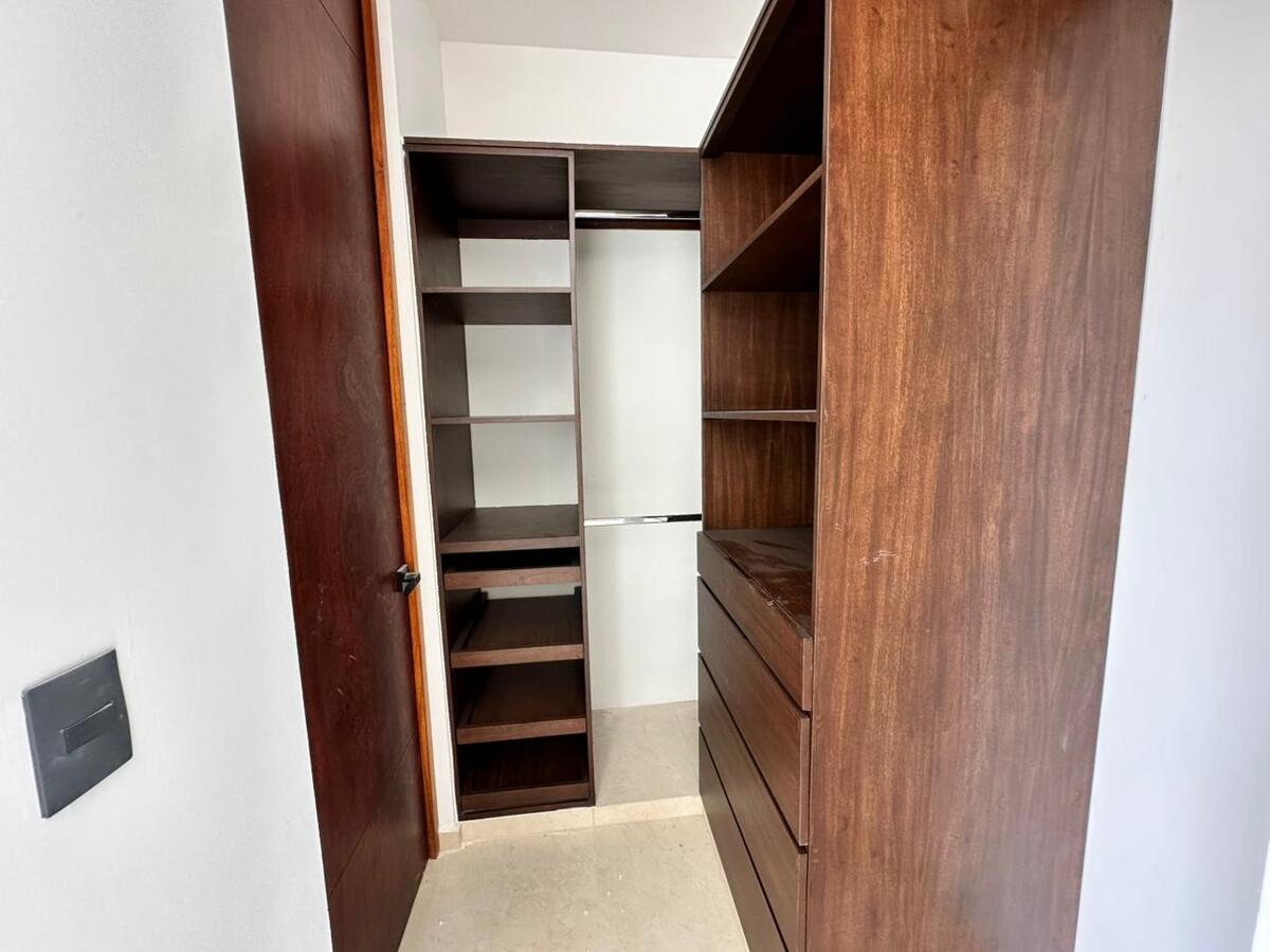 20 de 24: Closet RS