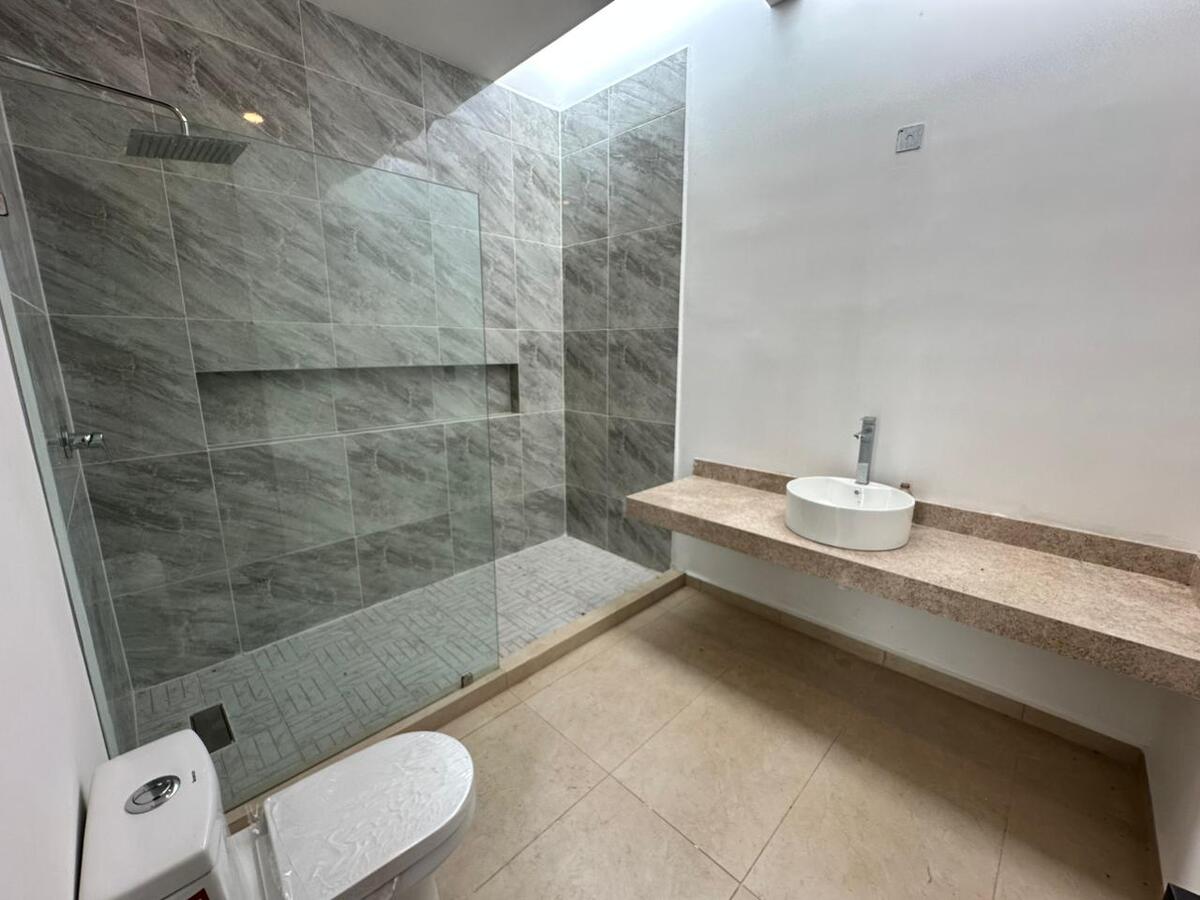 22 de 24: Baño Recámara Principal