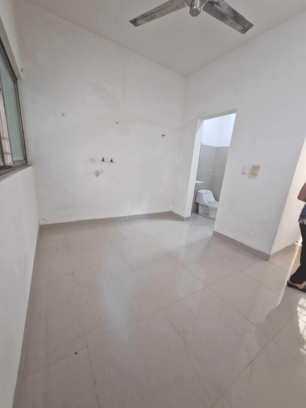 14 de 21: AREA DEE LAVADO Y CUARTO DE SERVICIO CON BAÑO