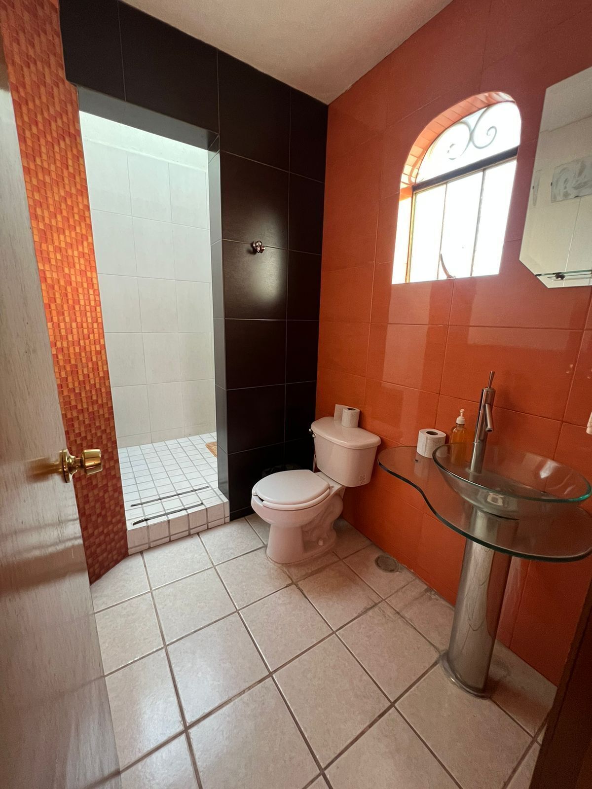 21 of 26: Baño