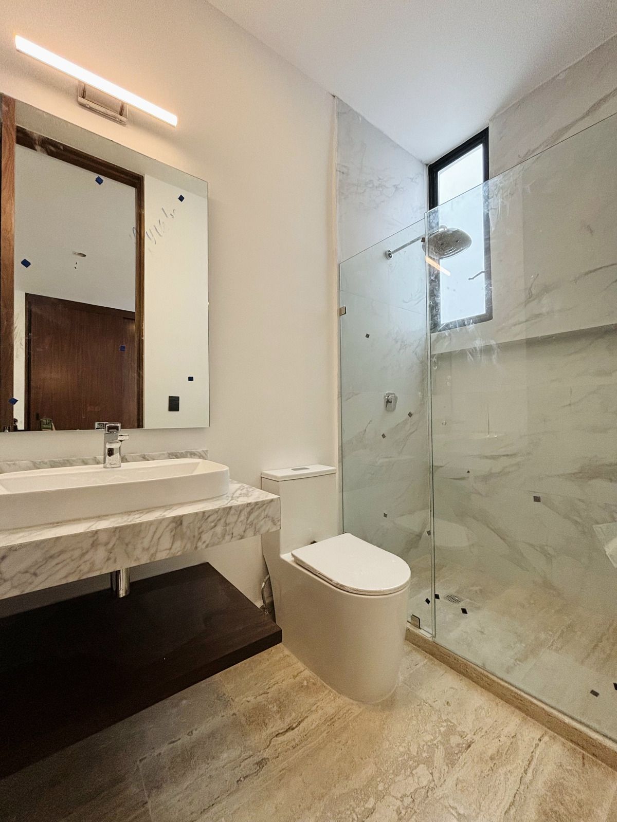 CASA en VENTA, 3 habitaciones, PISCINA, RESIDENCIAL