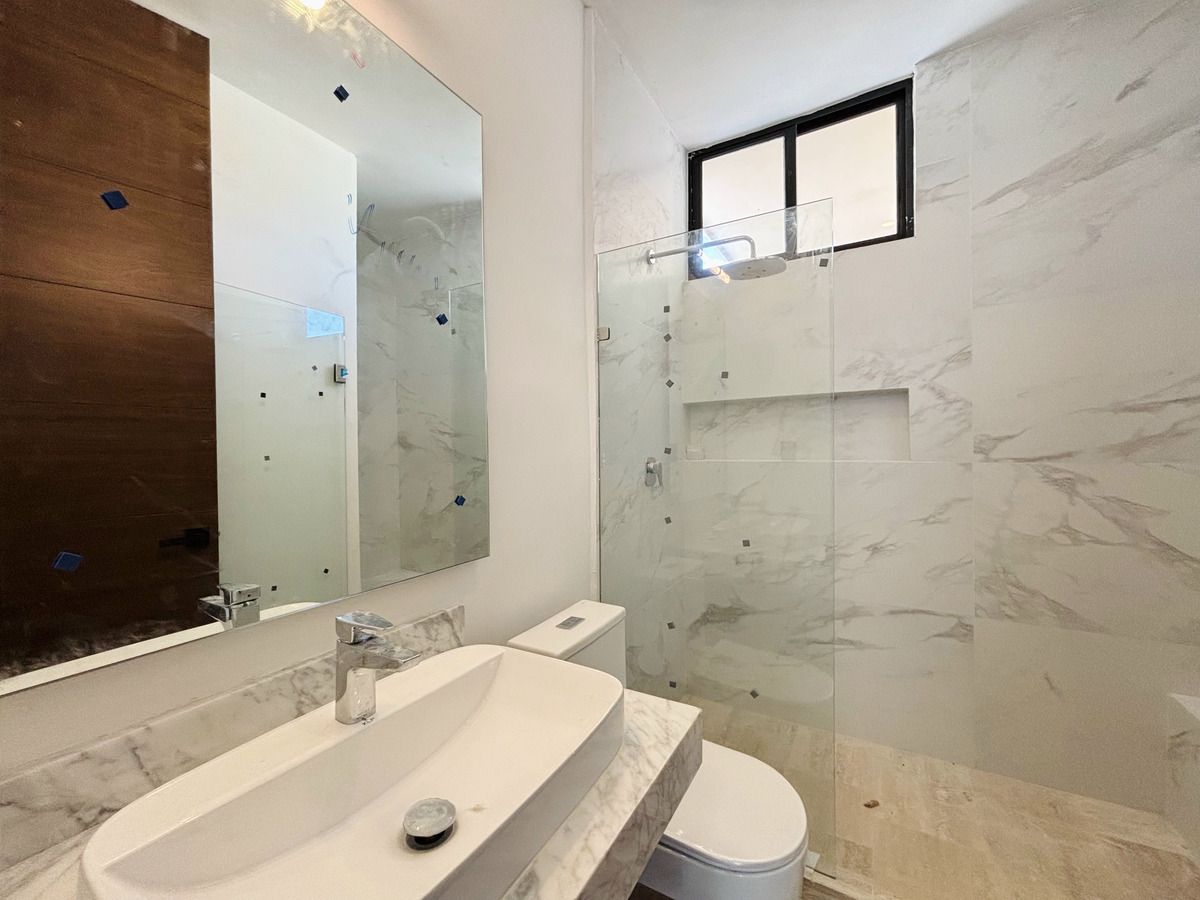 CASA en VENTA, 3 habitaciones, PISCINA, RESIDENCIAL