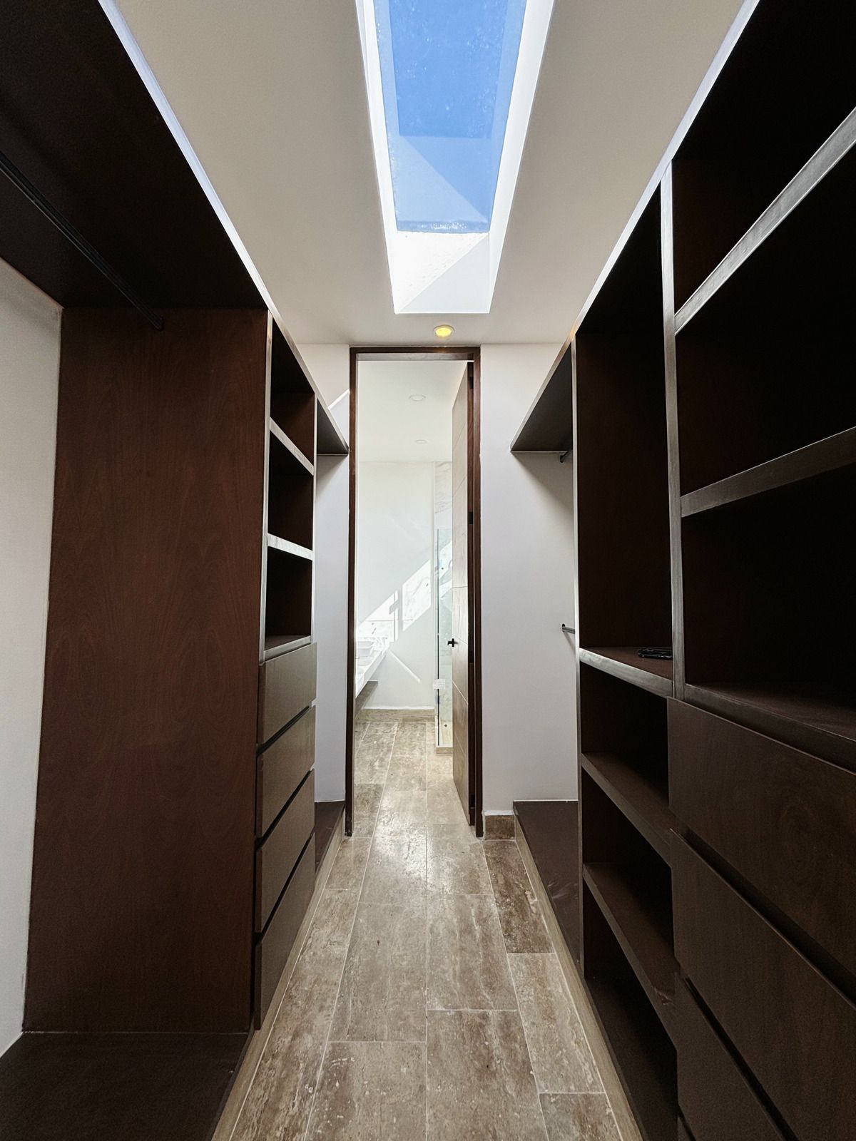 CASA en VENTA, 3 habitaciones, PISCINA, RESIDENCIAL