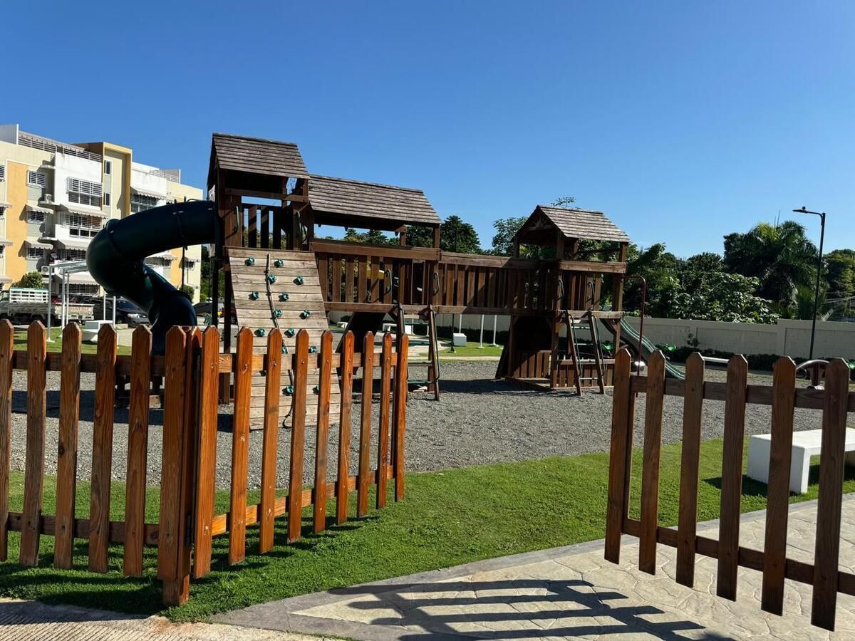 13 de 19: Área Infantil