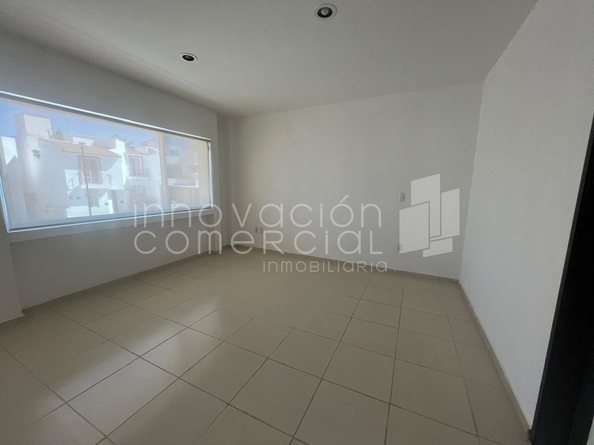 5 de 25: Sala