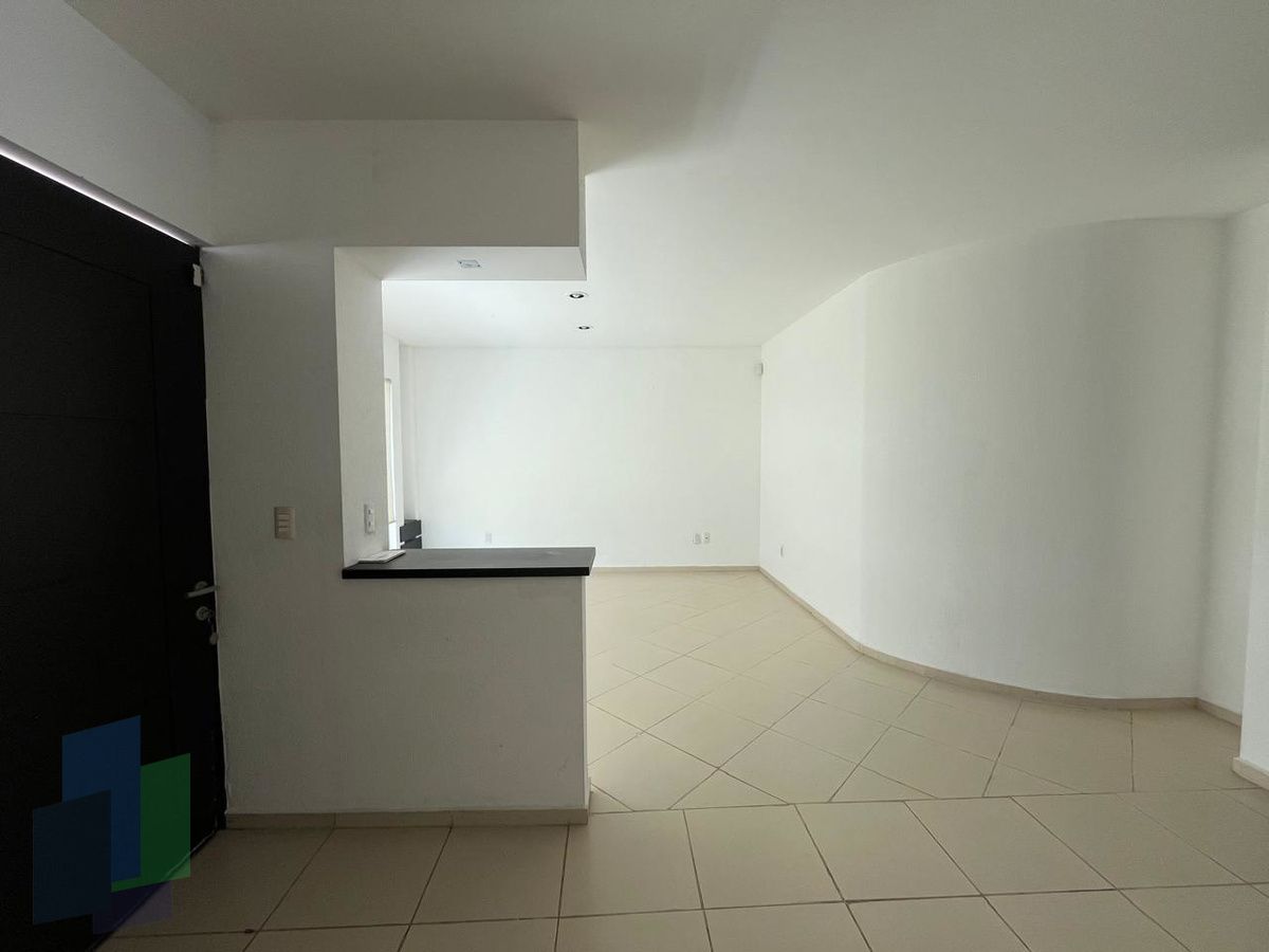 2 de 34: Acceso principal