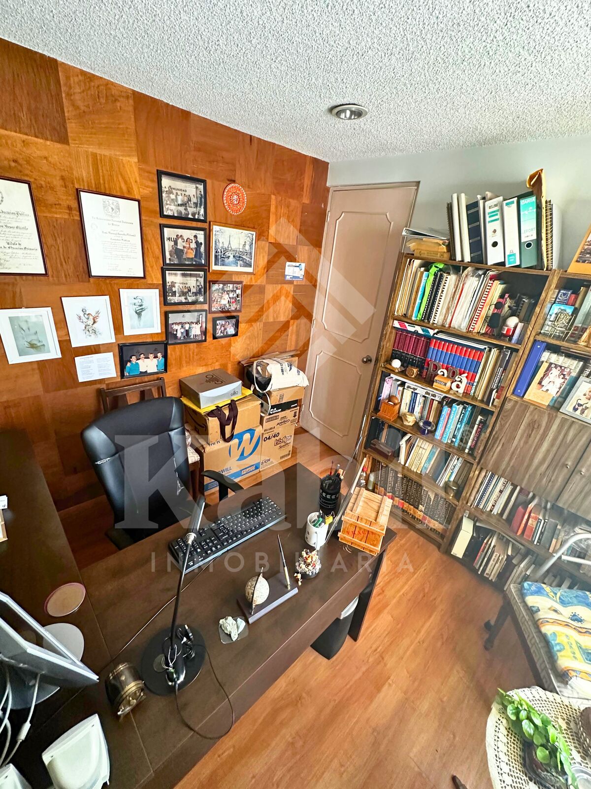 4 of 19: Estudio