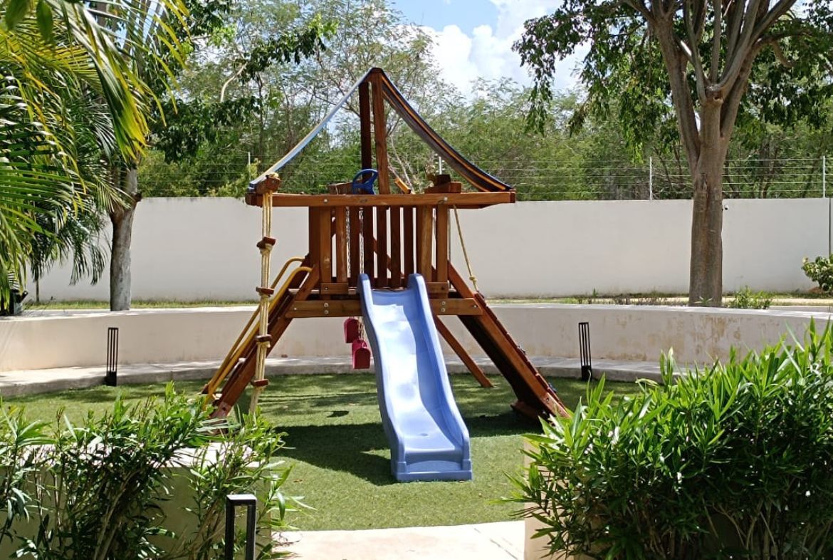 25 of 29: PARQUE PRIVADA