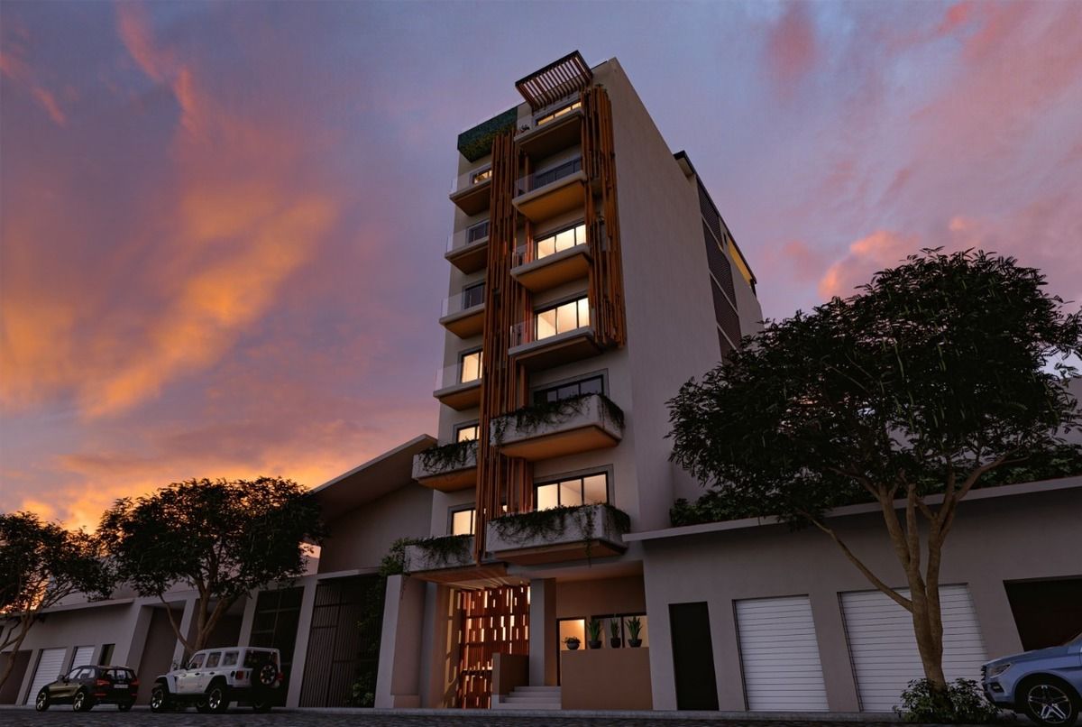 2 de 7: Fachada de noche