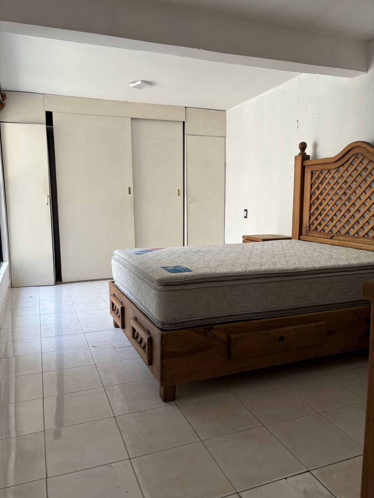 10 de 21: Recámara 1