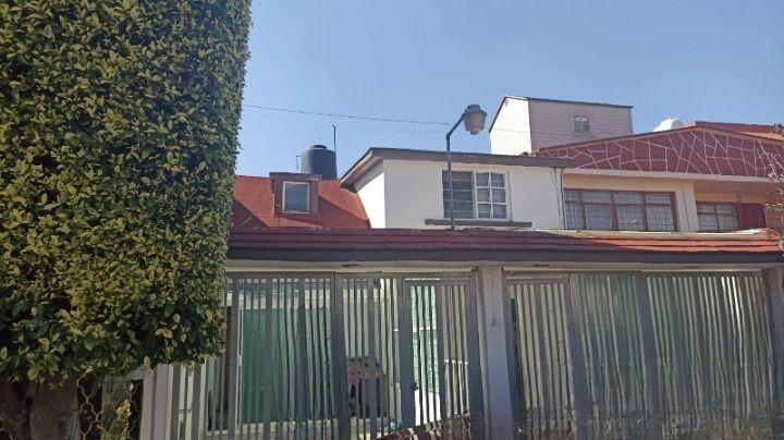 8 de 33