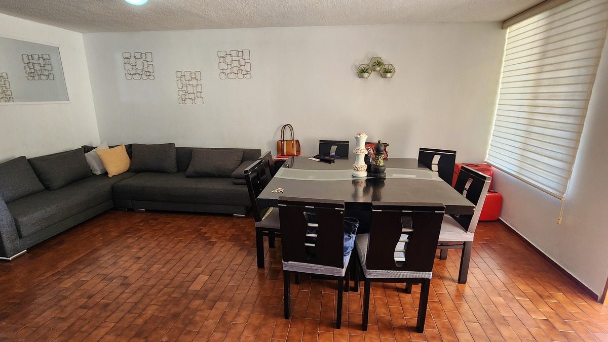 2 de 21: Sala-Comedor
