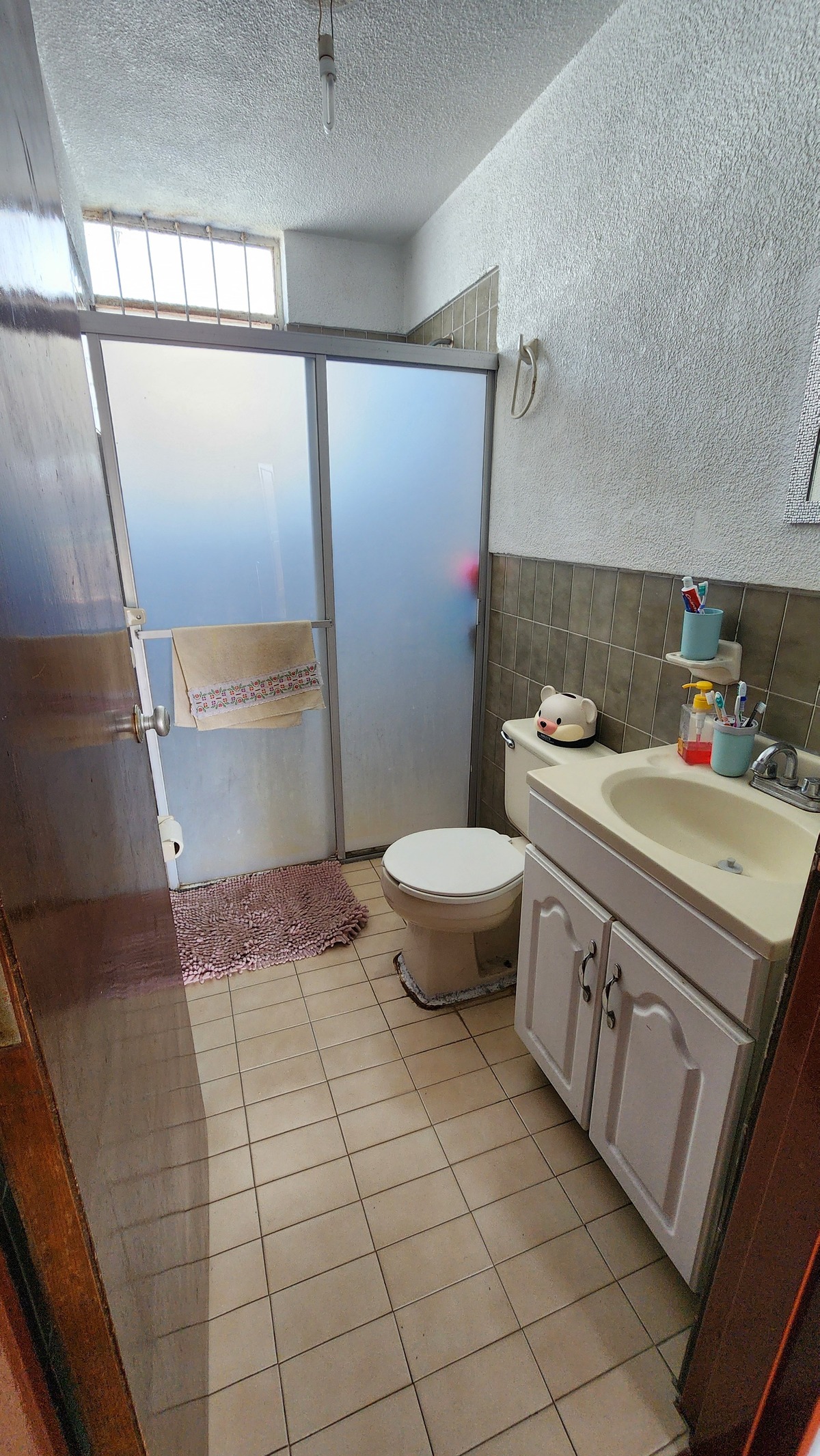 8 de 46: Baño principal