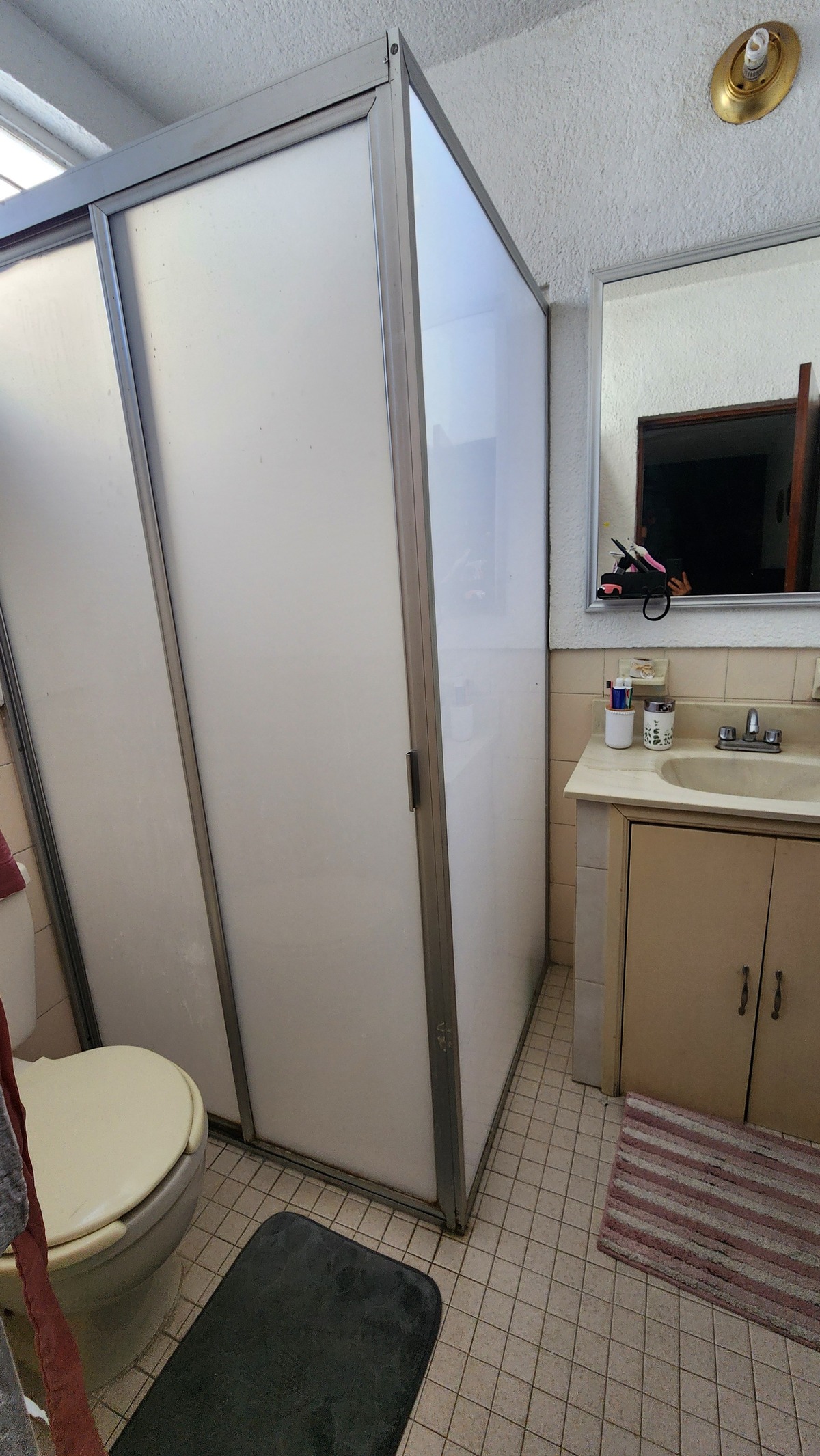 9 de 46: Baño privado