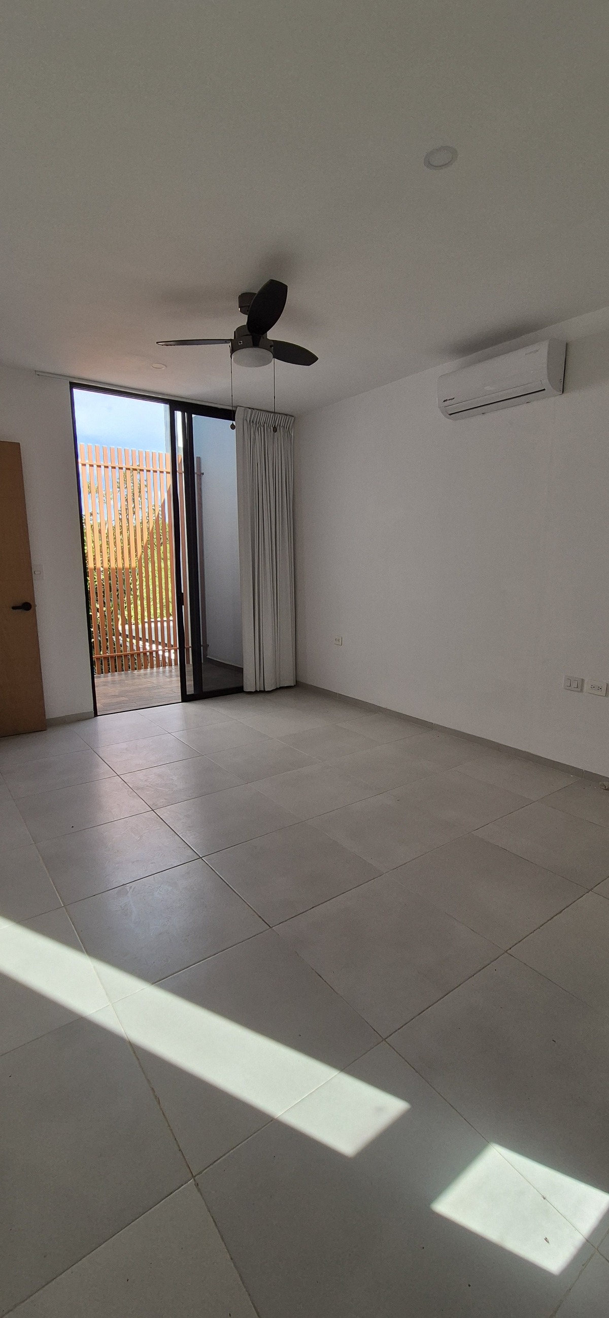 14 de 26: RECAMARA PRINCIPAL