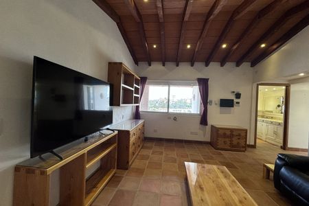 Apartamento tipo loft mobiliado e com serviços de frente para o Lago Juriquilla