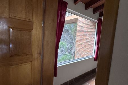 Apartamento tipo loft mobiliado e com serviços de frente para o Lago Juriquilla