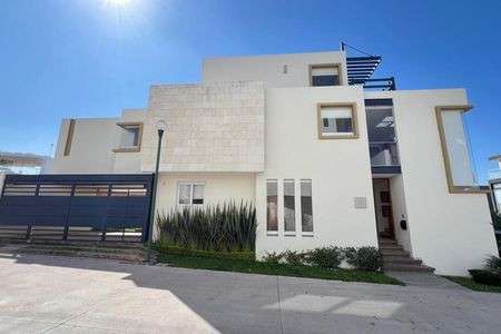 Casa para Alugar em La Vista com sala de jogos