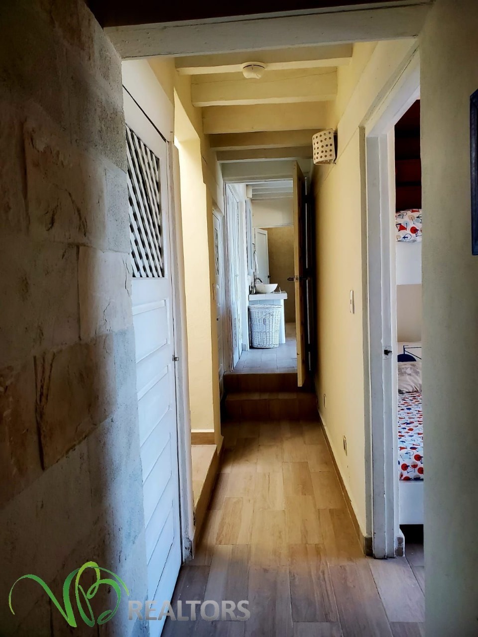 23 of 35: pasillo distribución recámaras