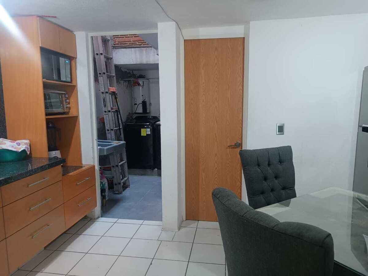 11 de 35: Salida al patio