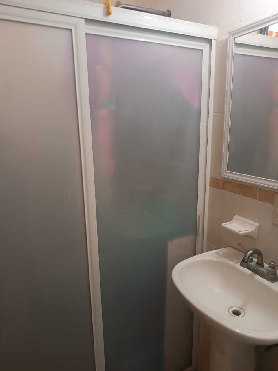 14 de 35: Baño completo en planta baja