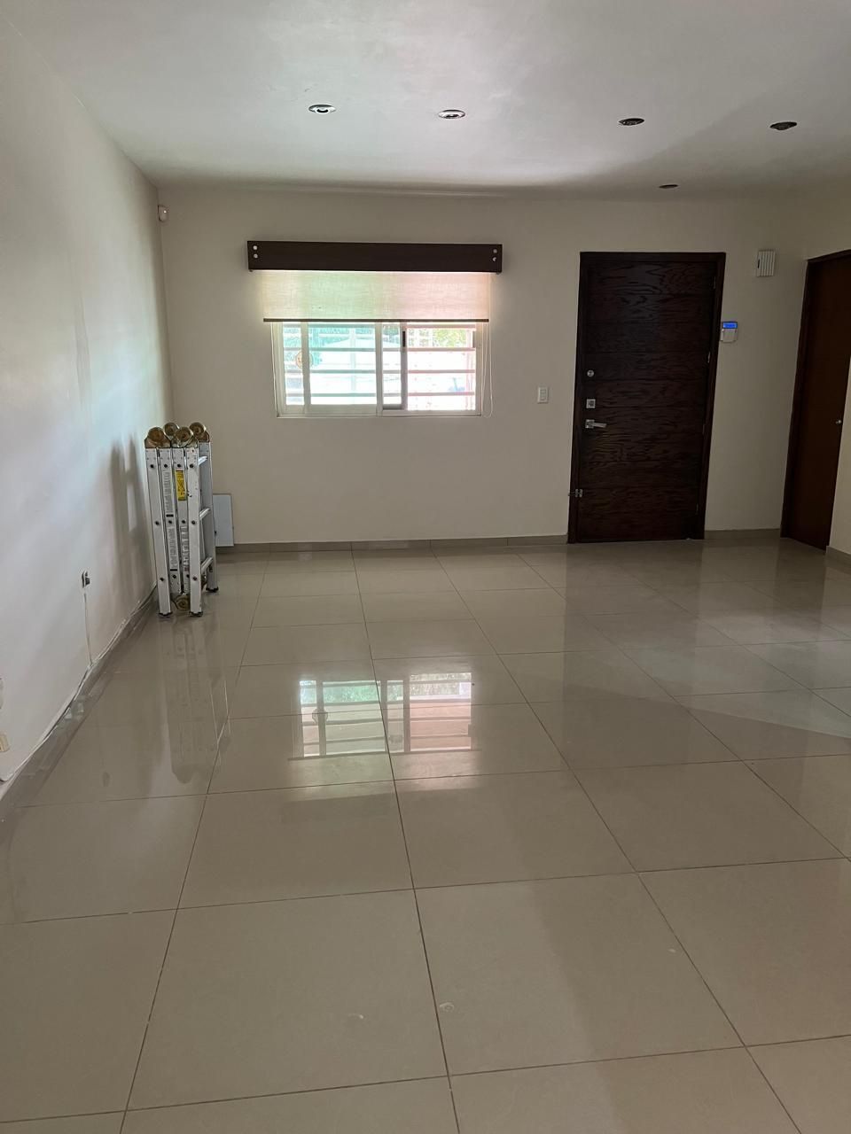 ingreso y sala