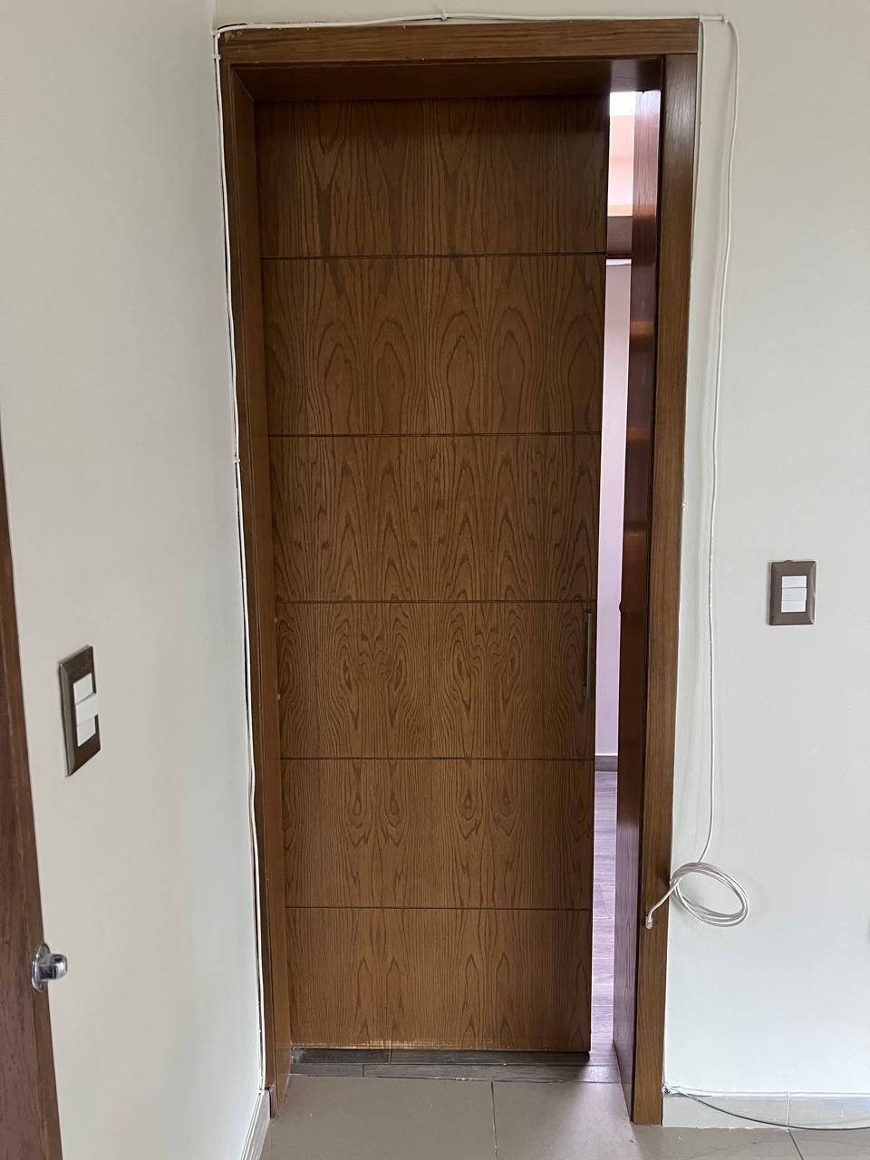 26 de 29: puerta del baño