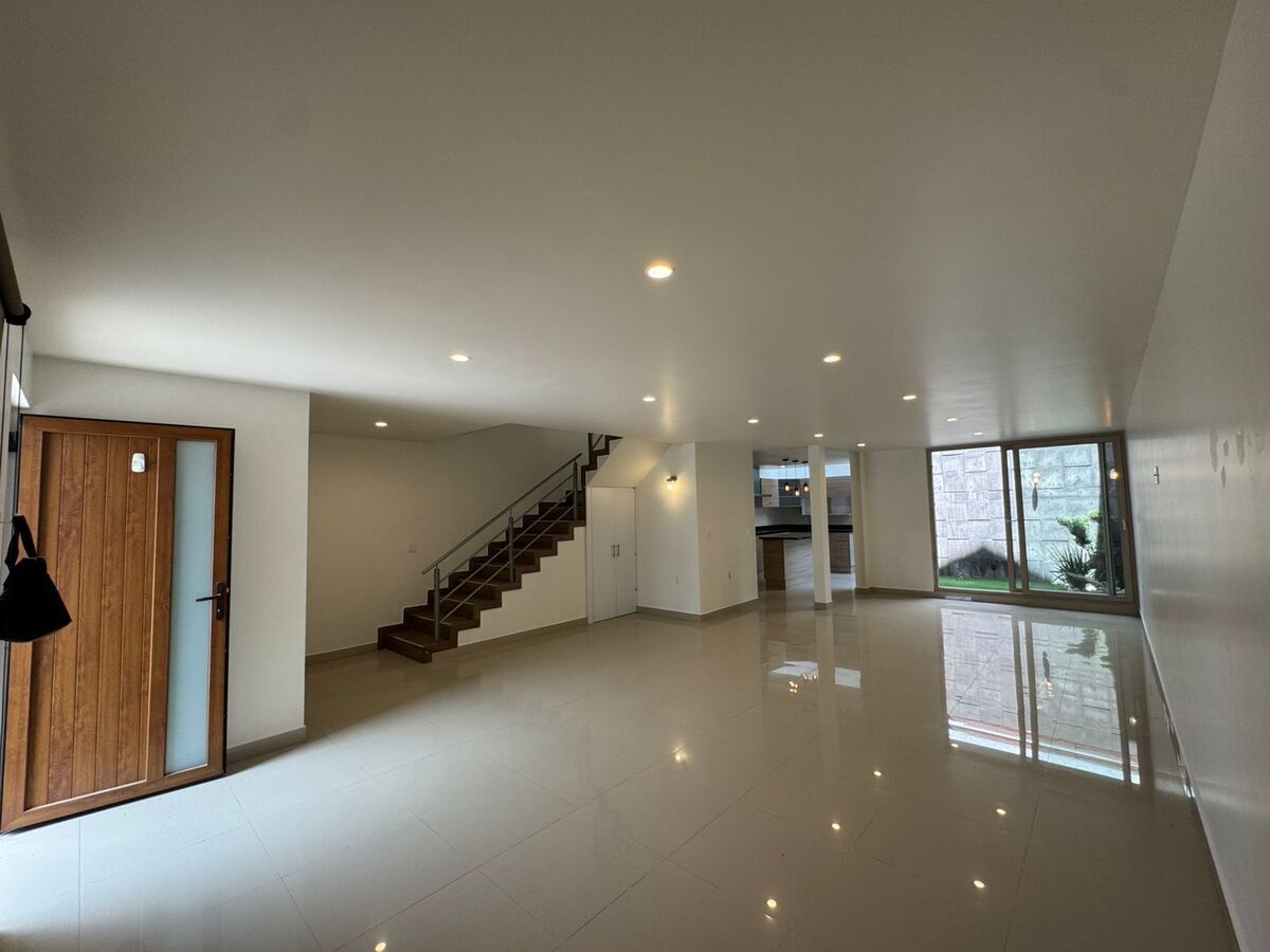 Casa en condominio en Fuentes de San José, Toluca, foto 2 de 19