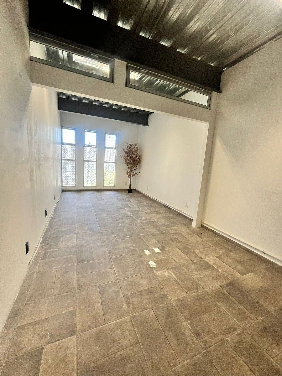 Sala Comercial em La Perla, Guadalajara, foto 8 de 9