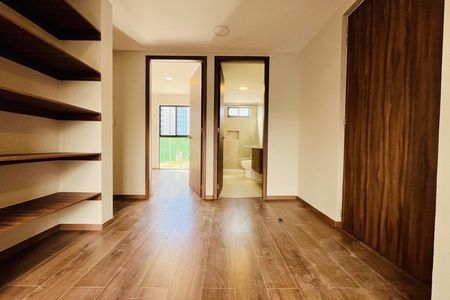 Incrível apartamento no térreo com jardim em Juriquilla