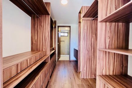 Incrível apartamento no térreo com jardim em Juriquilla