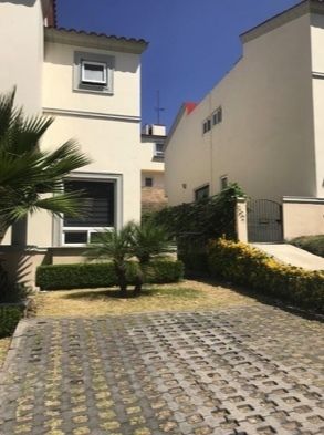 2 de 19: Estacionamientos