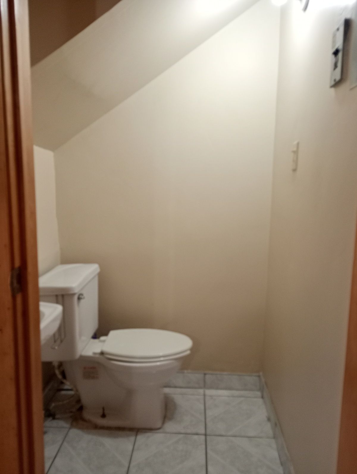 7 de 15: Medio Baño