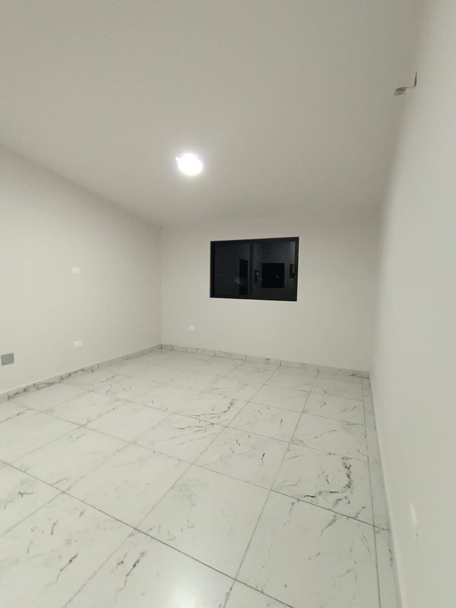 SALA, foto 2 de 8