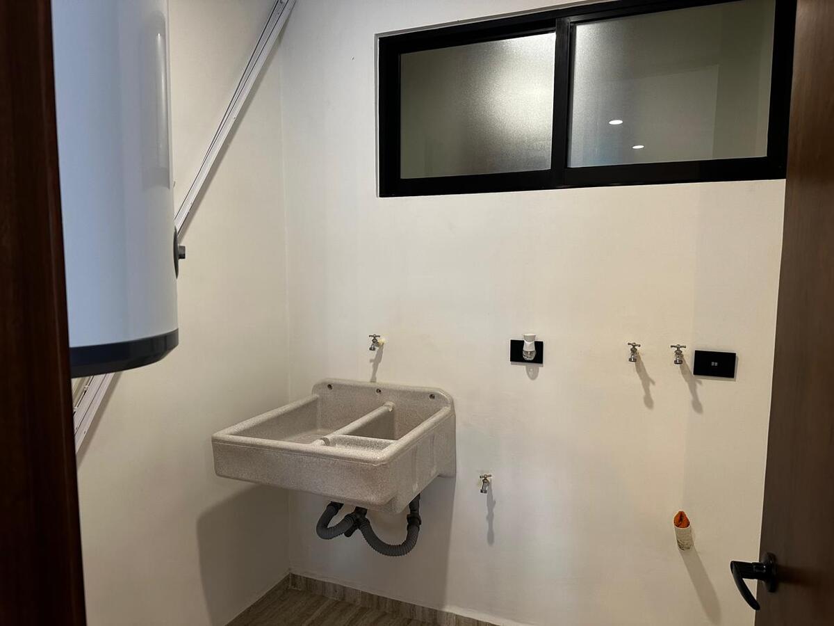 19 de 31: Area sw lavado