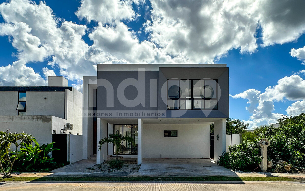 2 de 50: Fachada Frontal