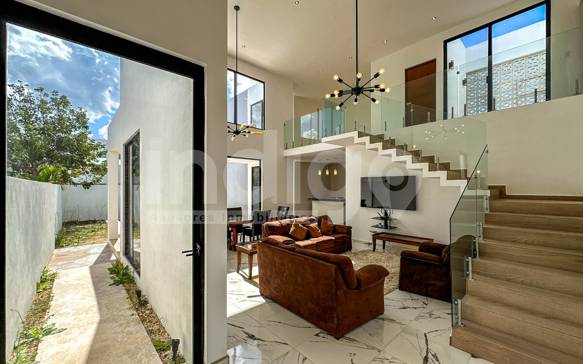 4 de 50: Vestíbulo de Acceso