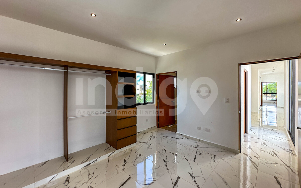 35 de 50: Recámara Secundaria en Planta Alta