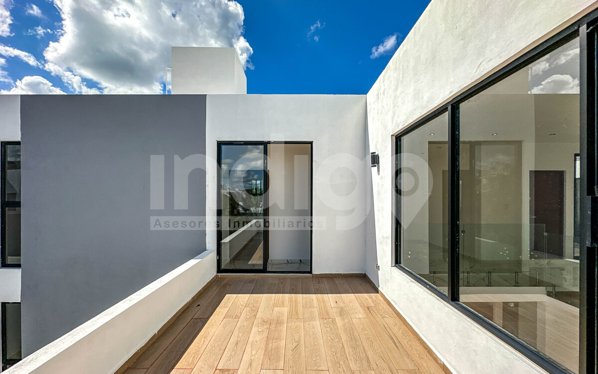 37 de 50: Terraza de Planta Alta