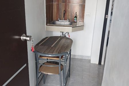 Studio on the upper floor for rent in Pensiones Merida