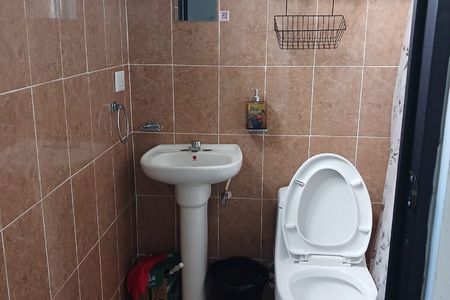 Studio on the upper floor for rent in Pensiones Merida