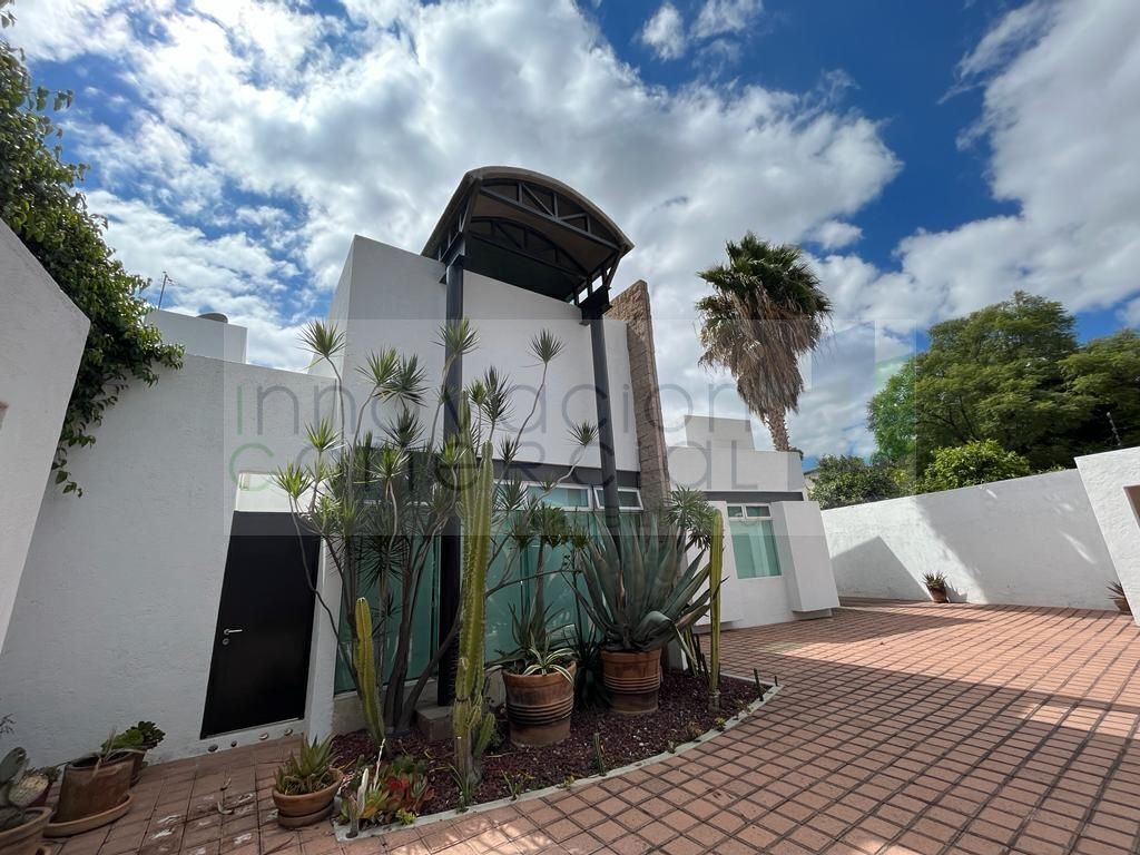 20 de 21: Fachada