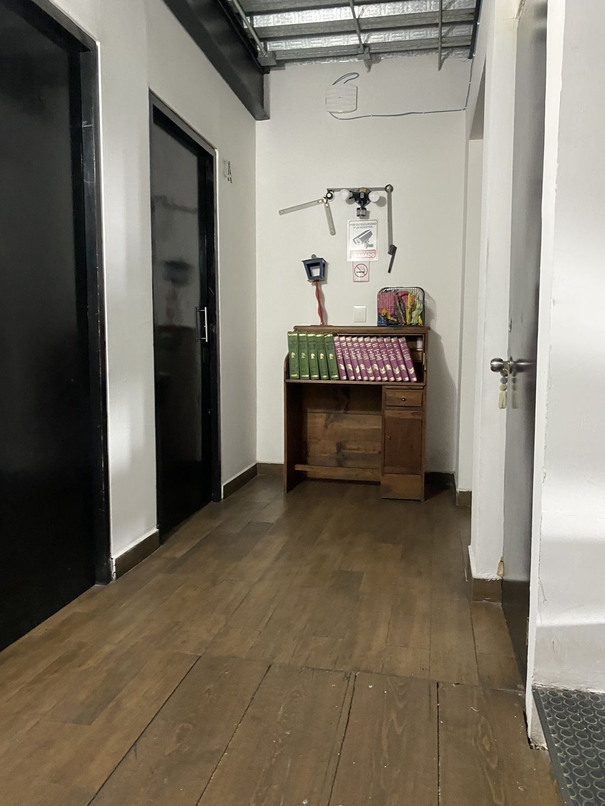 11 of 19: vista andadores por piso